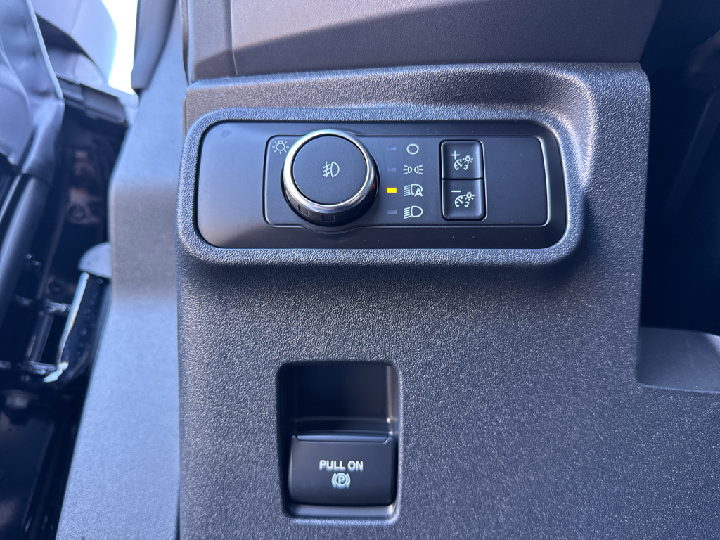 New 2025 Shadow Black Ford Badlands image 24