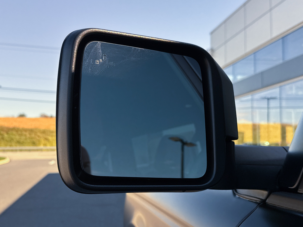 New 2025 Shadow Black Ford Badlands image 22