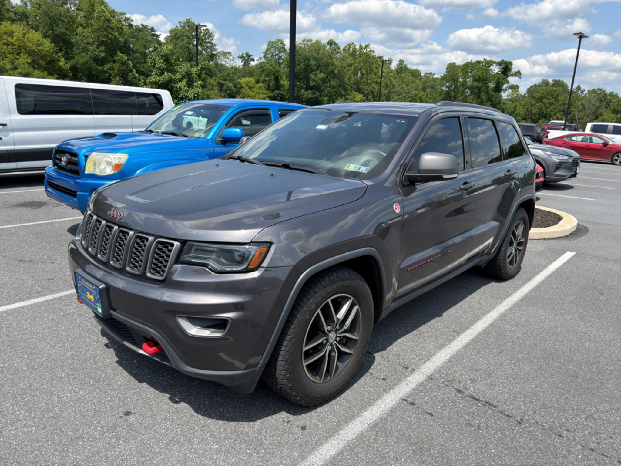 Used 2017 Granite Crystal Metallic Clearcoat Jeep Trailhawk image 2
