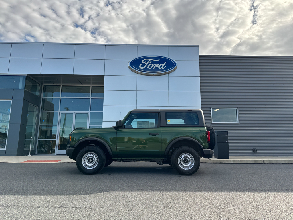 New 2025 Eruption Green Metallic Ford Base image 10