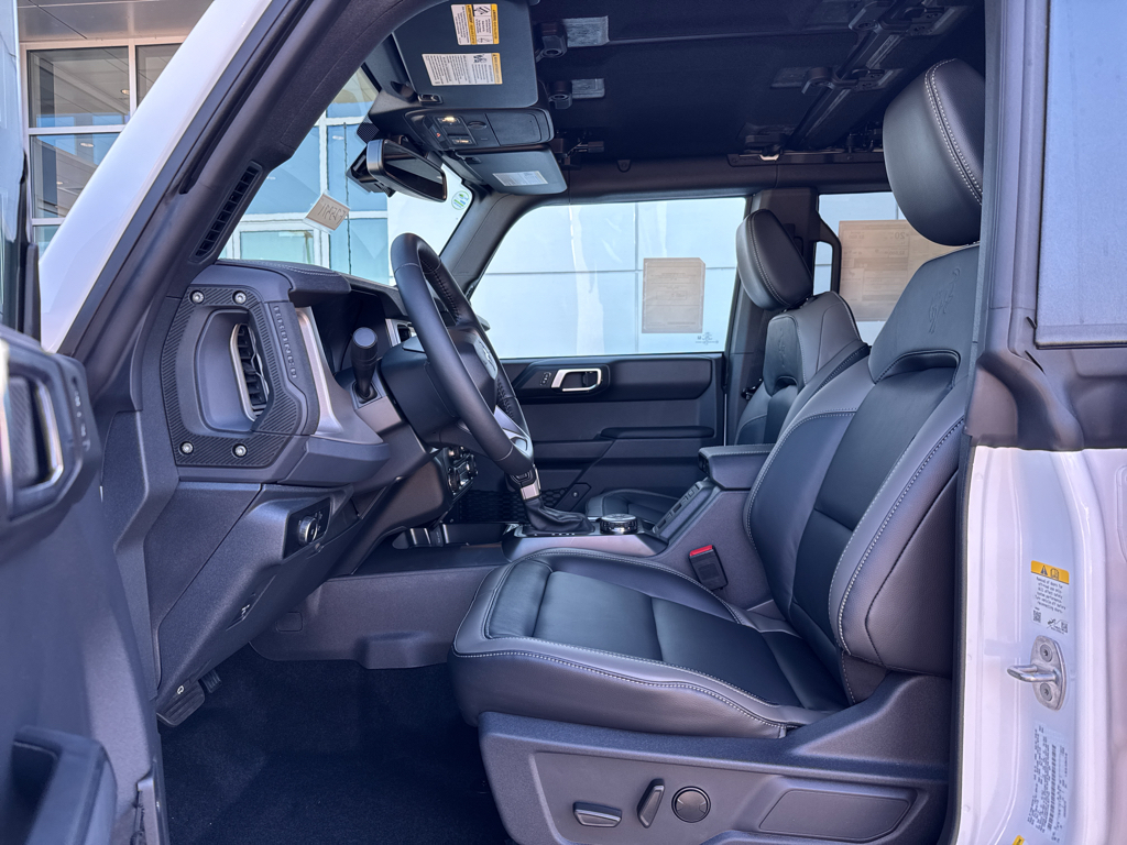 New 2025 Oxford White Ford Outer Banks image 4