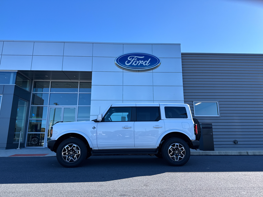 New 2025 Oxford White Ford Outer Banks image 9