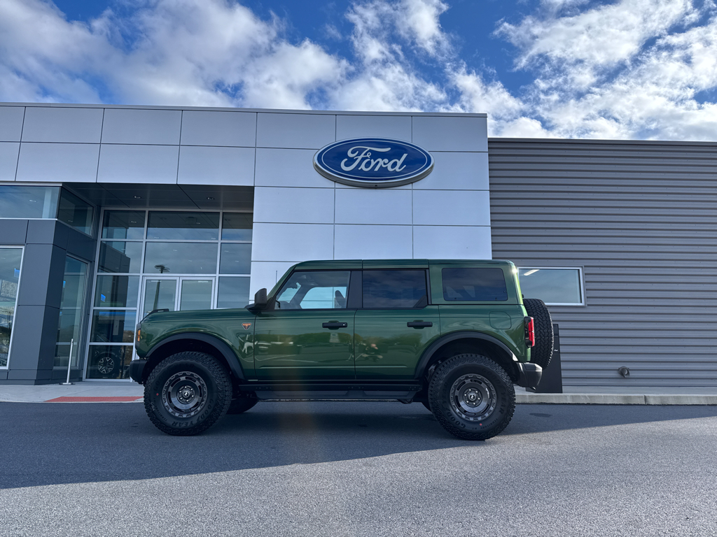 New 2025 Eruption Green Metallic Ford Badlands image 10