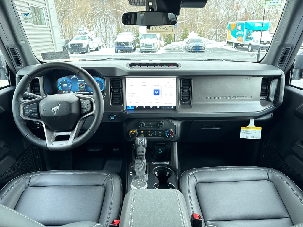 New 2025 Azure Gray Met Tri-coat Ford Badlands image 3