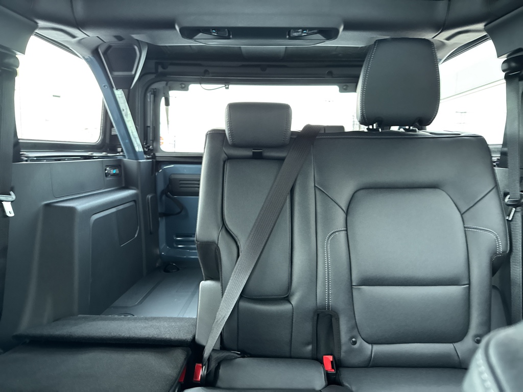 New 2025 Azure Gray Met Tri-coat Ford Badlands image 5