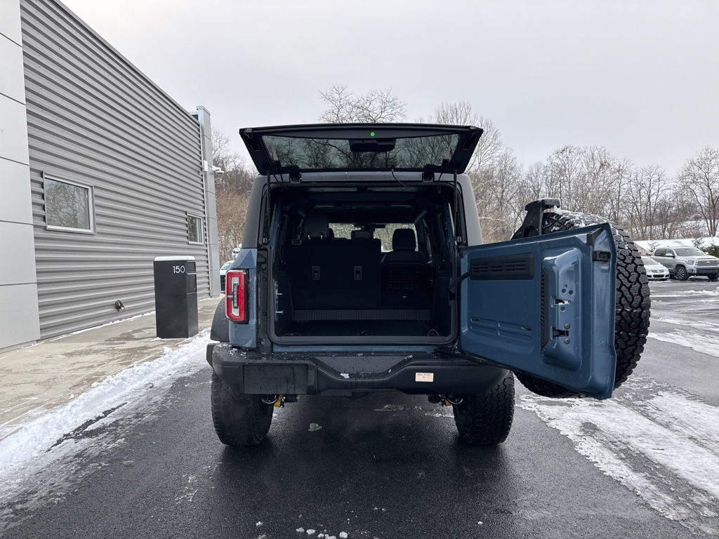 New 2025 Azure Gray Met Tri-coat Ford Badlands image 7