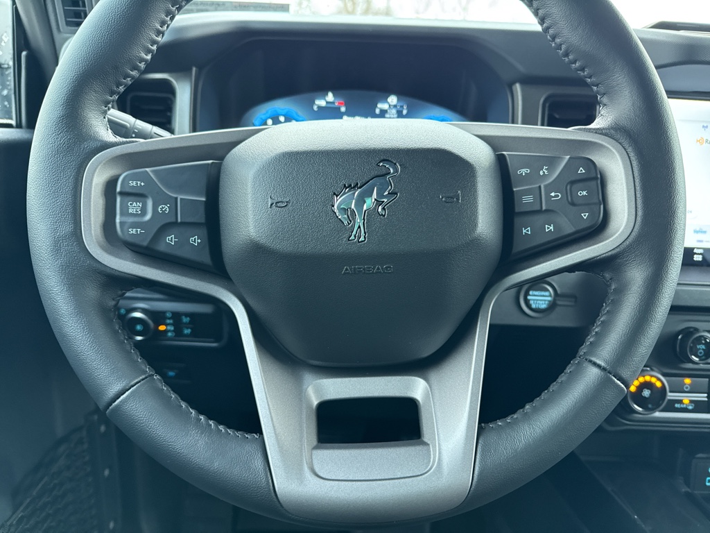 New 2025 Azure Gray Met Tri-coat Ford Badlands image 20