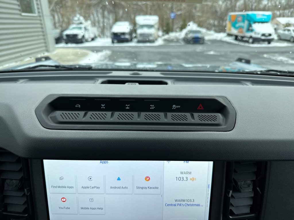 New 2025 Azure Gray Met Tri-coat Ford Badlands image 27