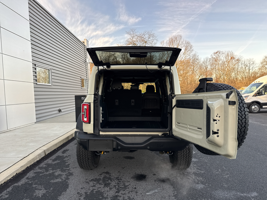 New 2025 Desert Sand Ford Badlands image 7