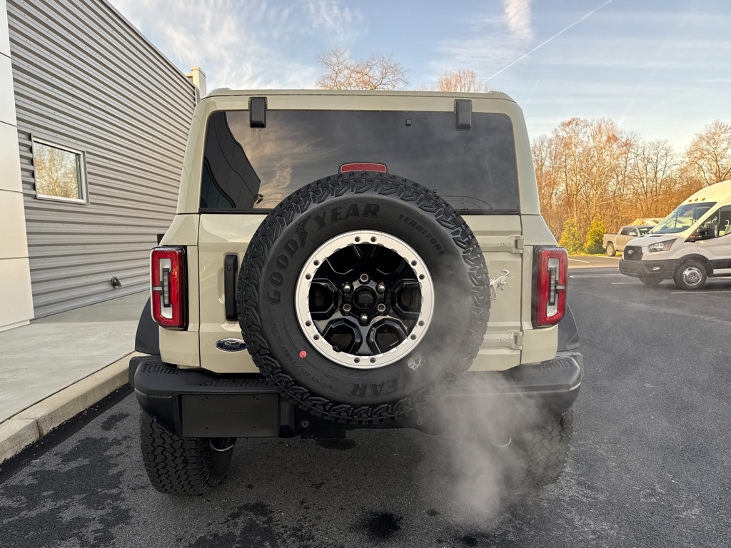 New 2025 Desert Sand Ford Badlands image 8