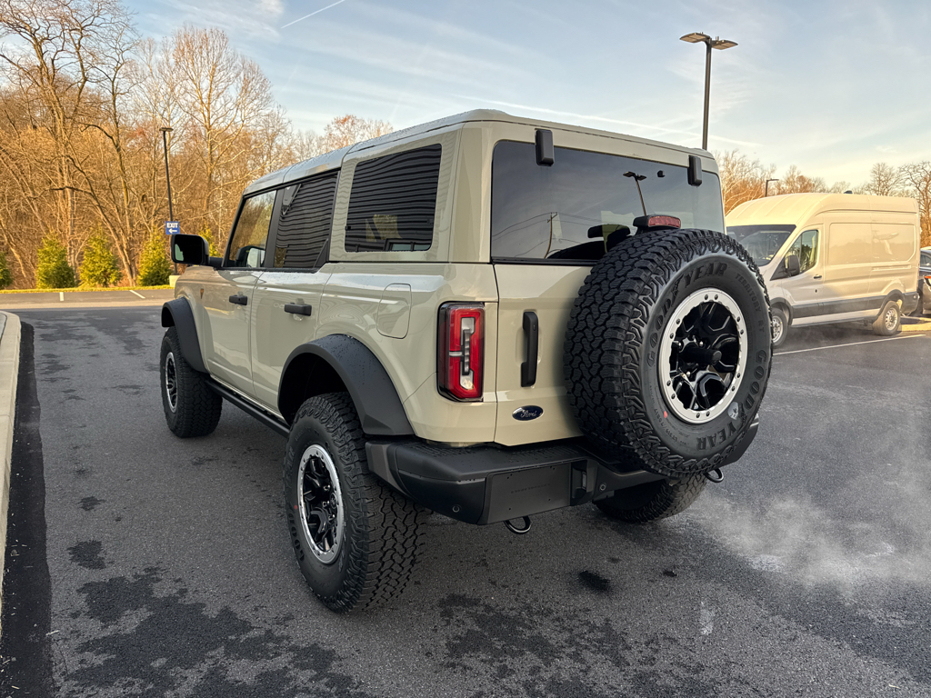 New 2025 Desert Sand Ford Badlands image 17