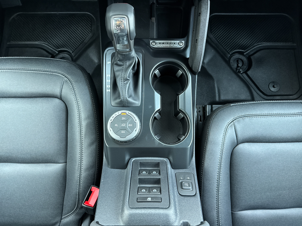 New 2025 Desert Sand Ford Badlands image 21