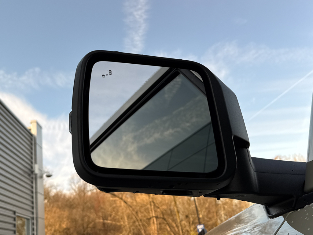 New 2025 Desert Sand Ford Badlands image 24