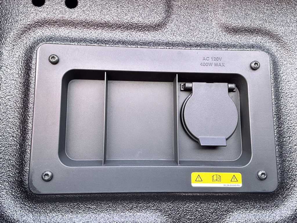 New 2025 Desert Sand Ford XL image 7