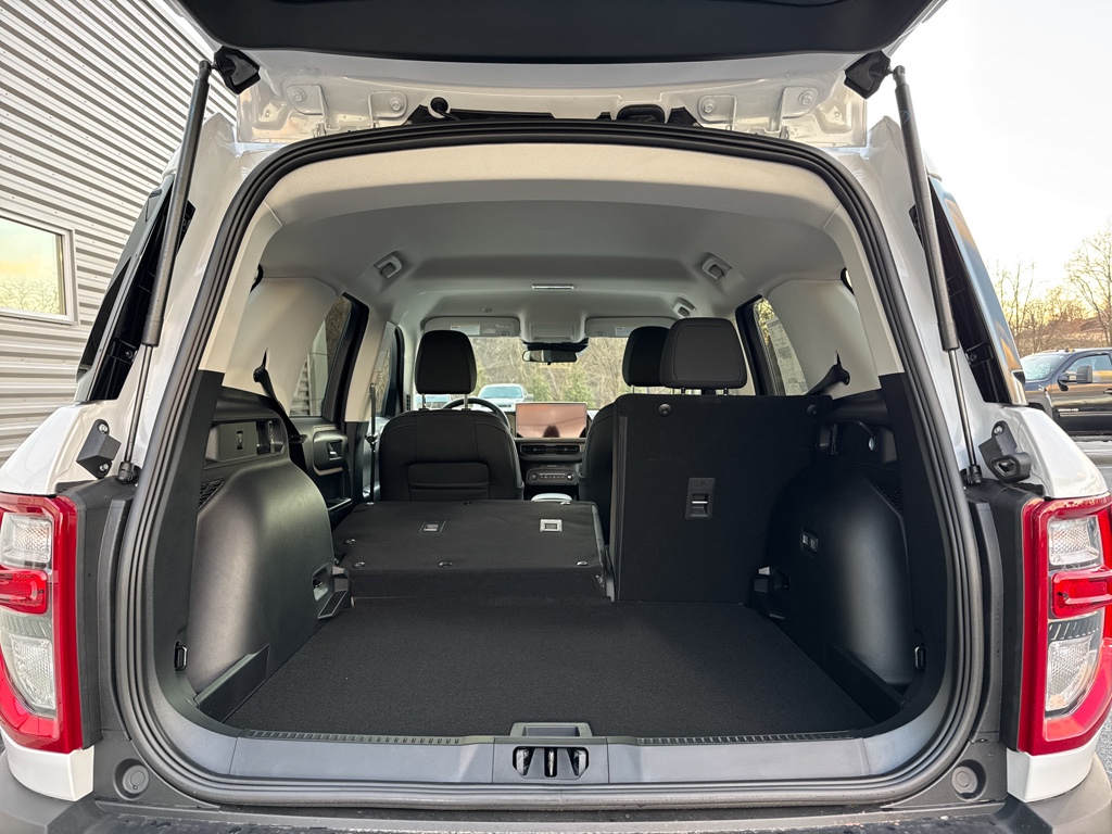 New 2025 Oxford White Ford Big Bend image 6