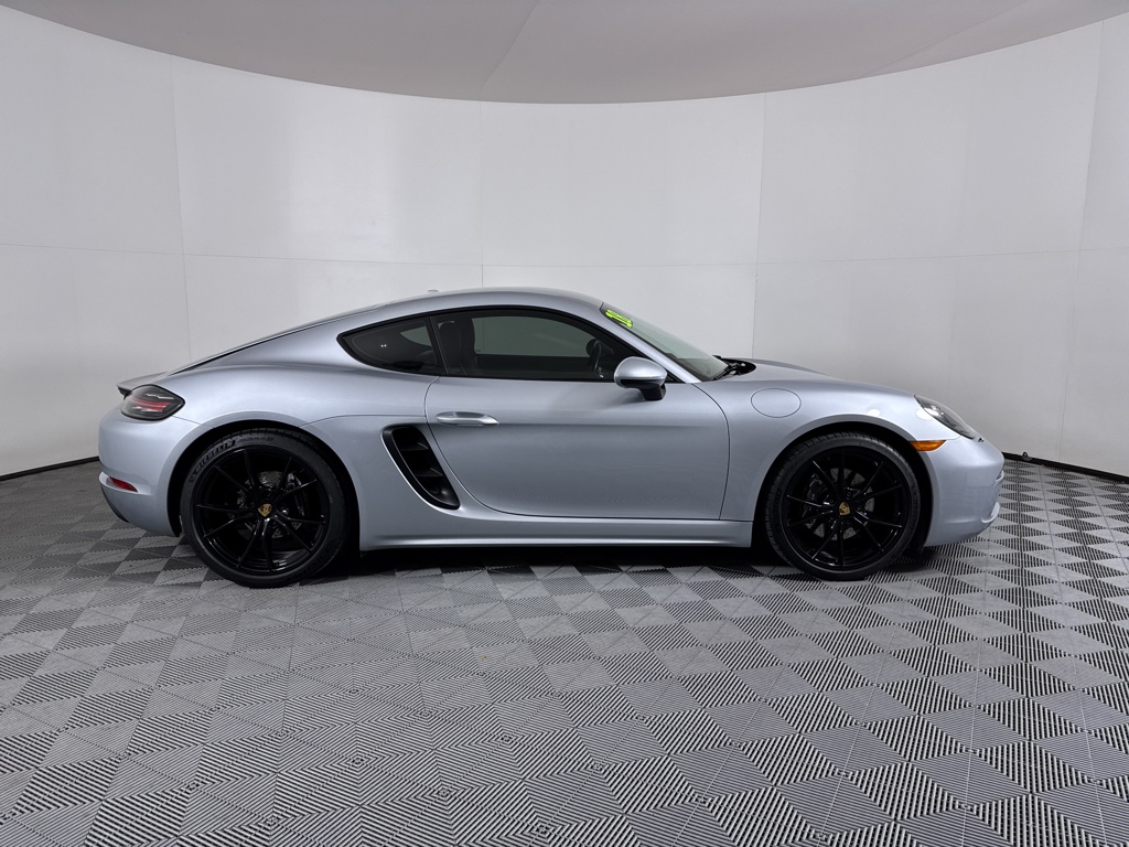 Used 2018 Rhodium Silver Metallic Porsche Base image 12