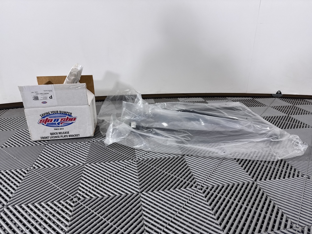 Used 2018 Rhodium Silver Metallic Porsche Base image 31