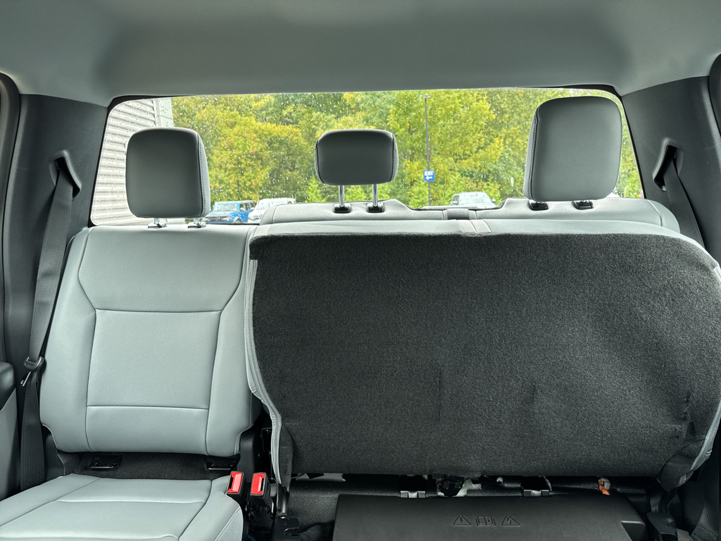 New 2026 Oxford White Ford XL image 6