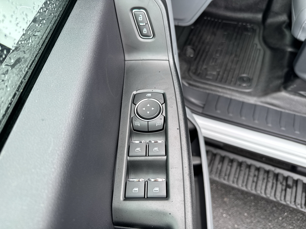 New 2026 Oxford White Ford XL image 21