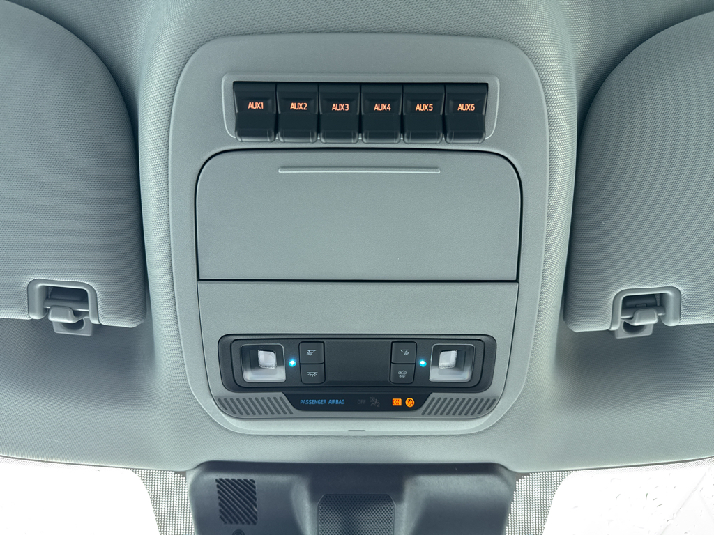 New 2026 Oxford White Ford XL image 29