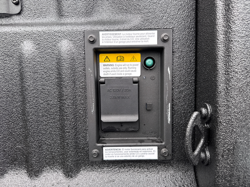 New 2026 Oxford White Ford XL image 8