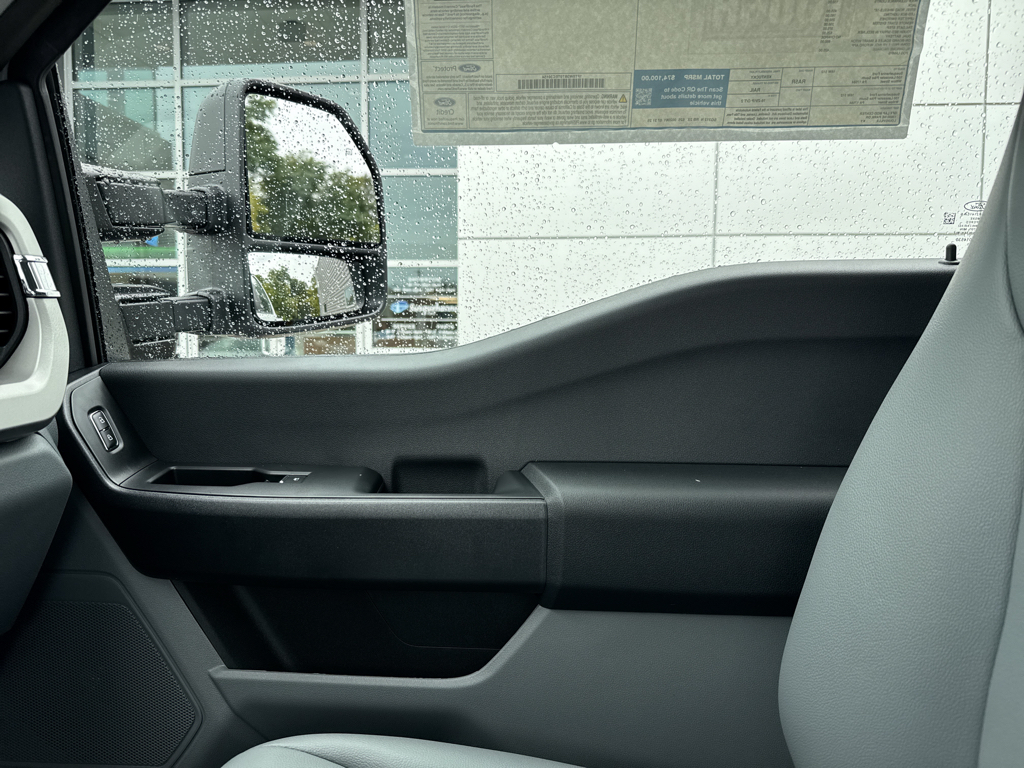 New 2026 Oxford White Ford XL image 30