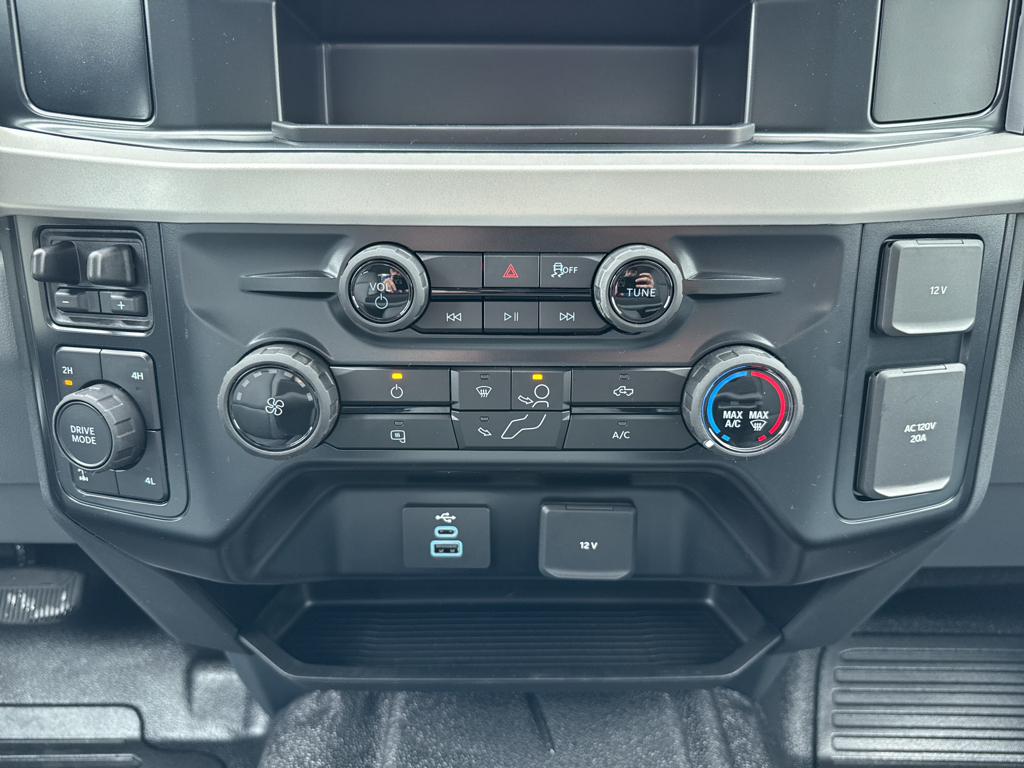 New 2026 Oxford White Ford XL image 20