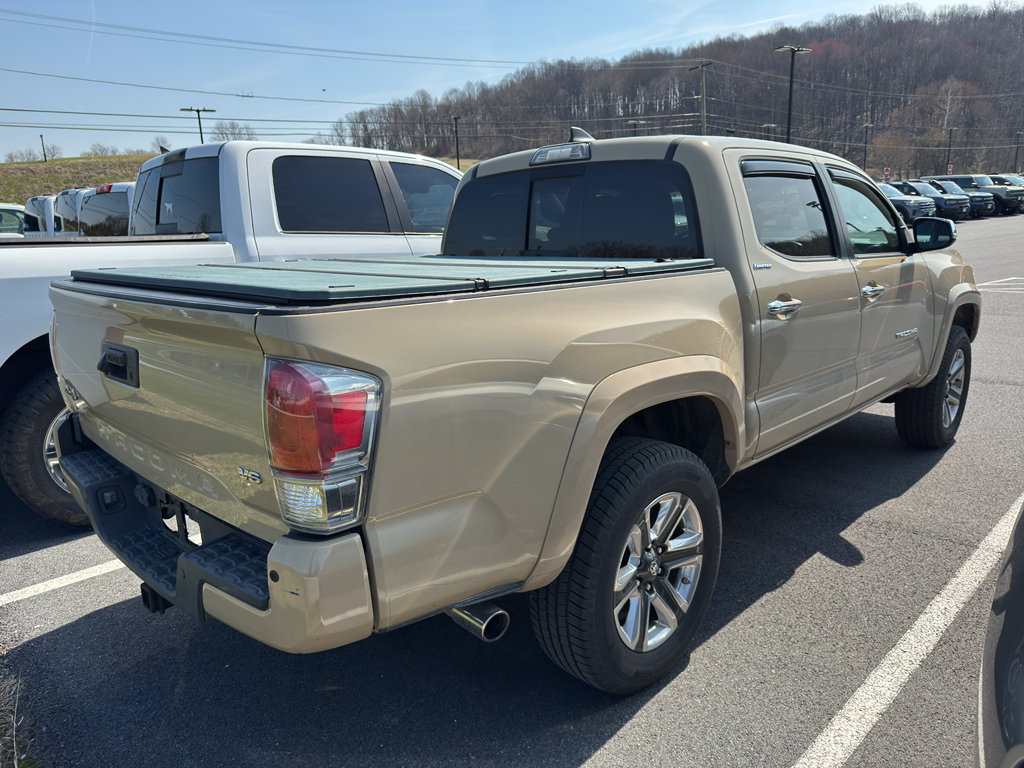 Used 2018 Quicksand Toyota Limited image 6