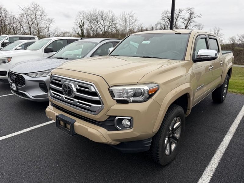 Used 2018 Quicksand Toyota Limited image 2