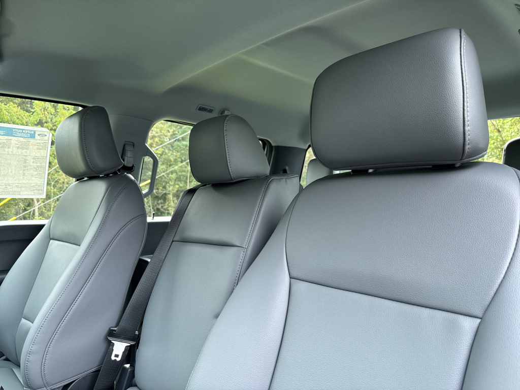 New 2026 Oxford White Ford XL image 24