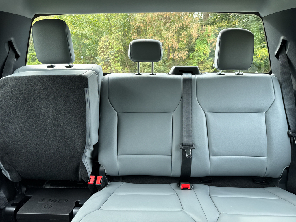 New 2026 Oxford White Ford XL image 5