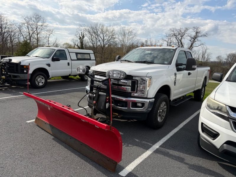 Used 2019 Oxford White Ford XLT image 2