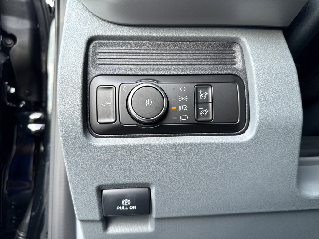 New 2026 Agate Black Metallic Ford XL image 25