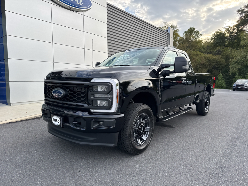 New 2026 Agate Black Metallic Ford XL image 15