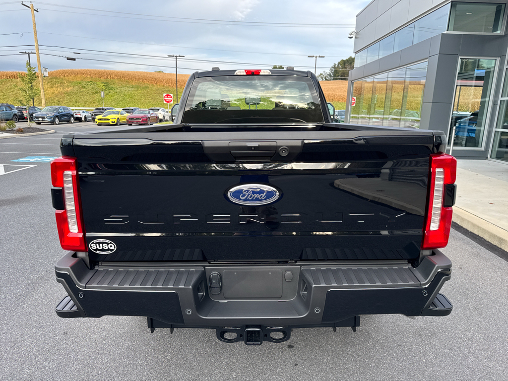 New 2026 Agate Black Metallic Ford XL image 7