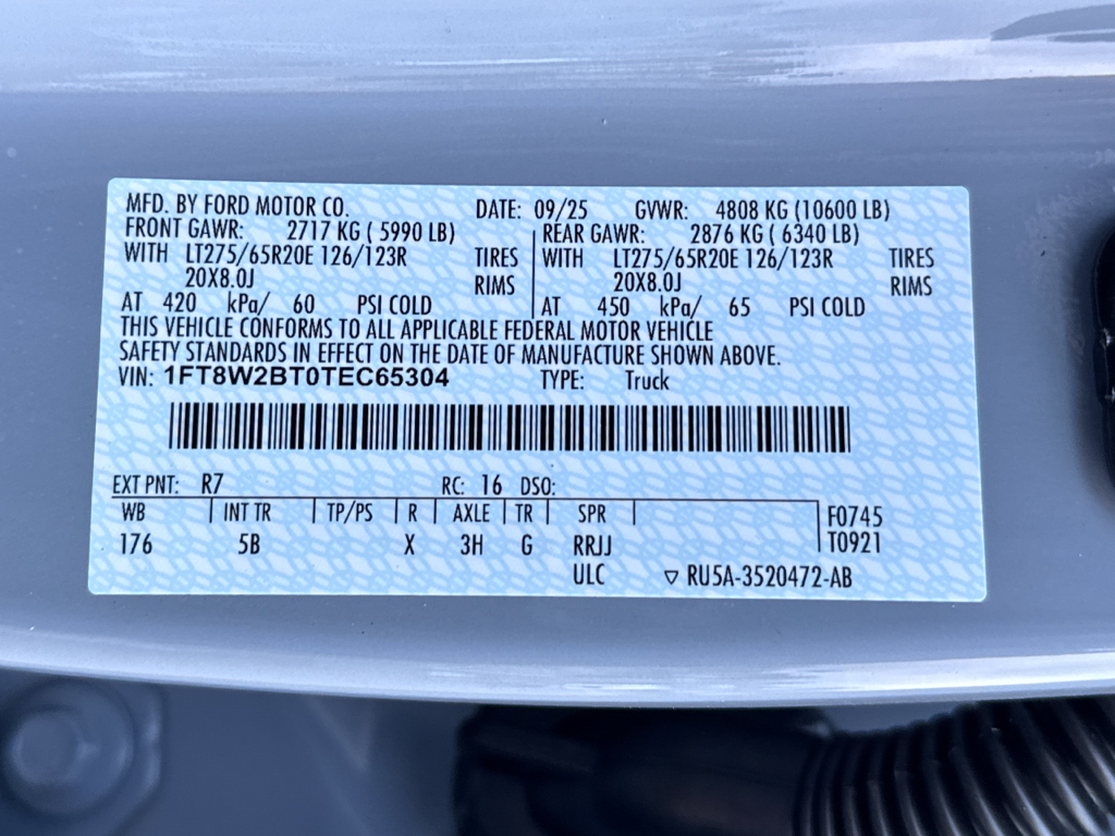 New 2026 Glacier Gray Metallic Tri-Coat Ford LARIAT image 32