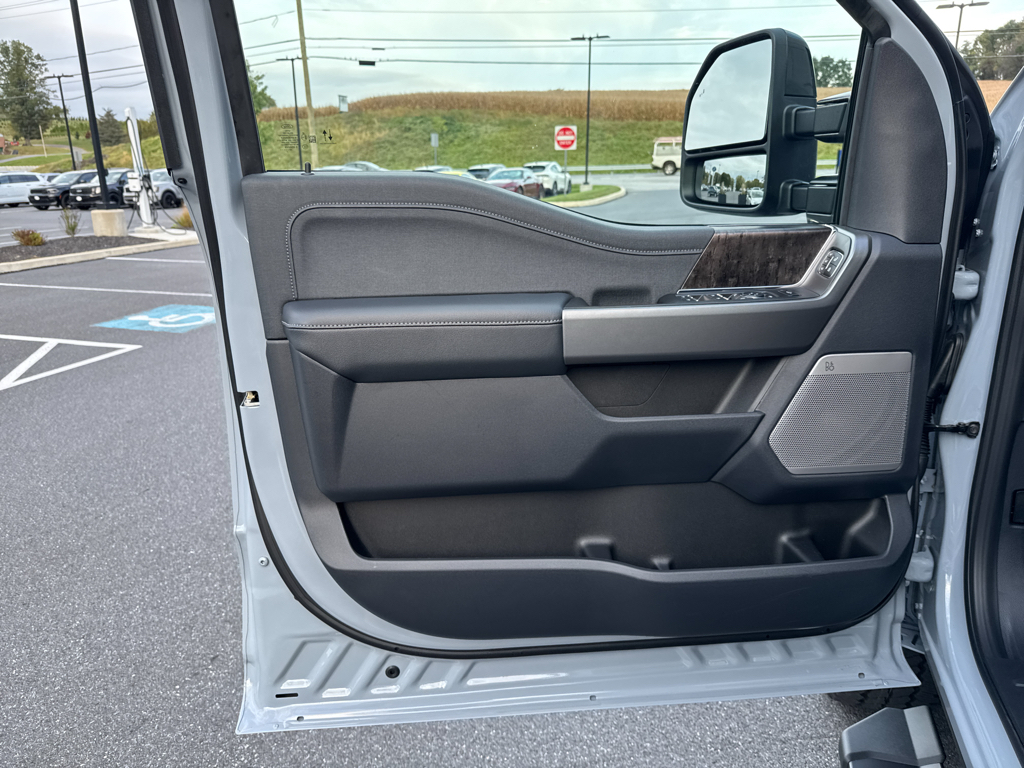 New 2026 Glacier Gray Metallic Tri-Coat Ford LARIAT image 26