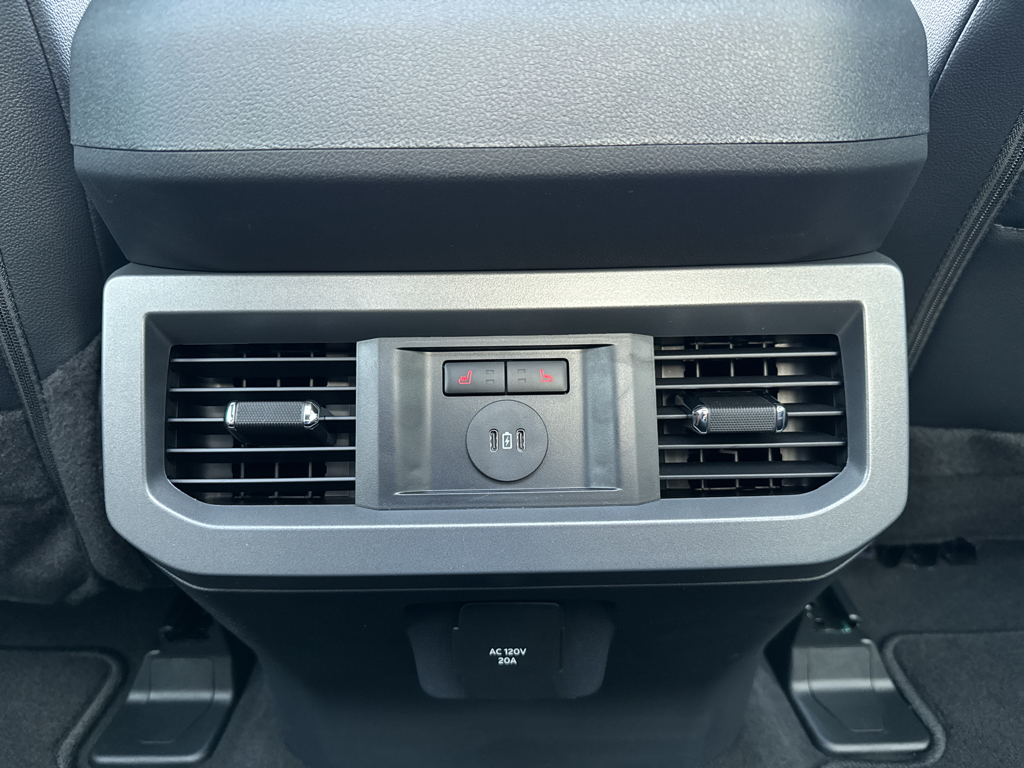 New 2026 Glacier Gray Metallic Tri-Coat Ford LARIAT image 22