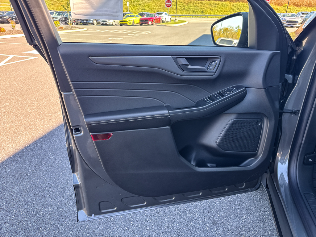 New 2026 Carbonized Gray Metallic Ford Active image 25