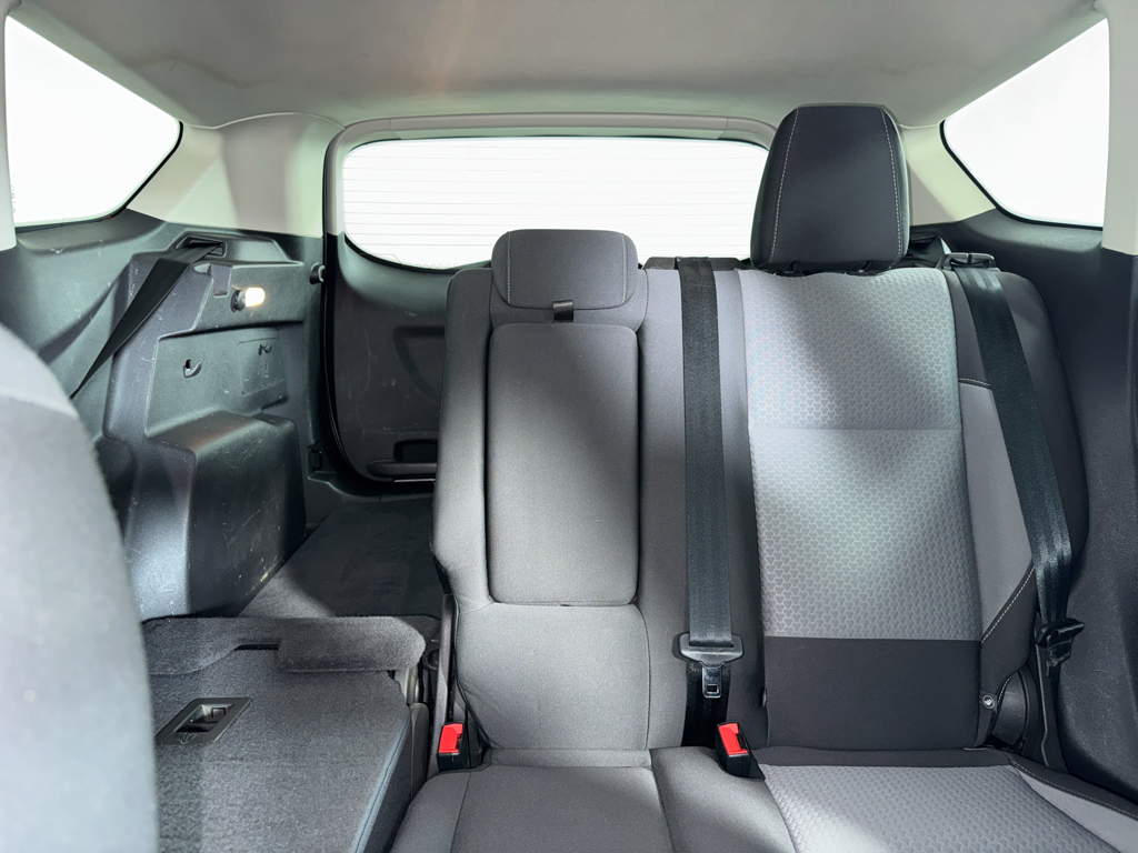 Used 2017 Magnetic Metallic Ford SE image 6