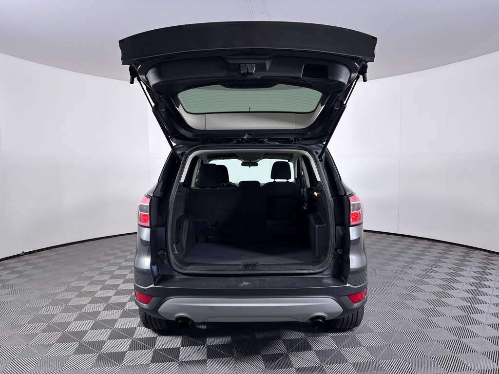 Used 2017 Magnetic Metallic Ford SE image 8