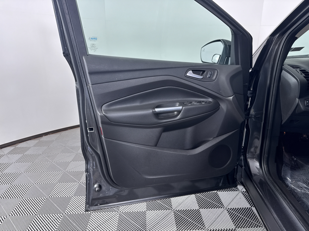 Used 2017 Magnetic Metallic Ford SE image 24