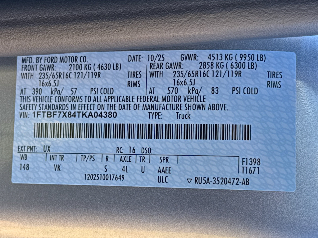 New 2026 Ingot Silver Metallic Ford Base w/9,950 lb. GVWR image 31