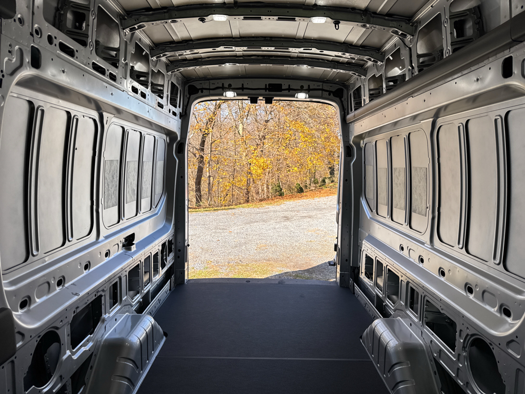 New 2026 Ingot Silver Metallic Ford Base w/9,950 lb. GVWR image 7