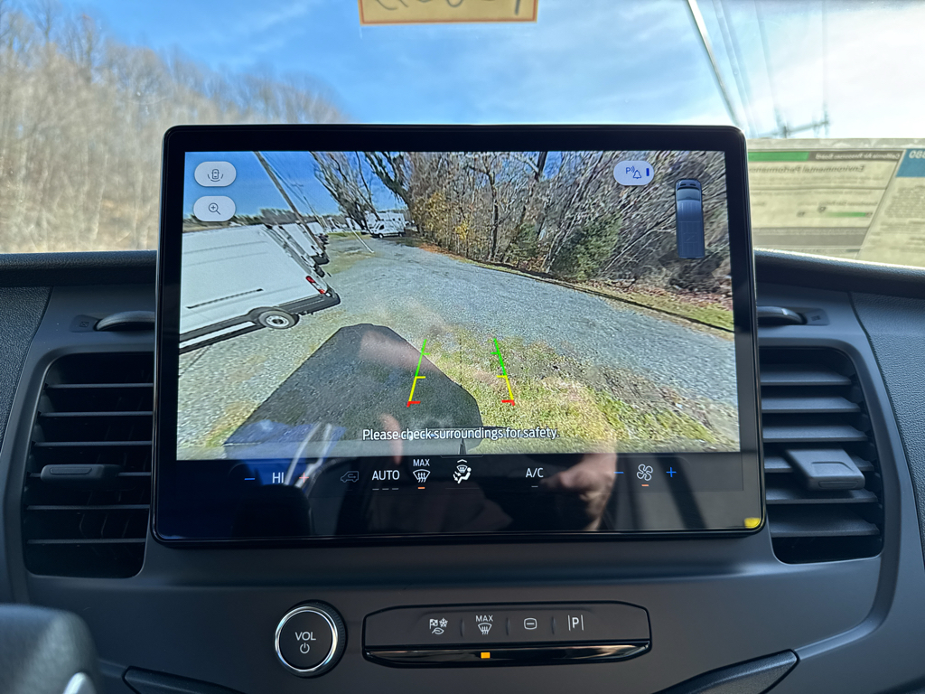 New 2026 Ingot Silver Metallic Ford Base w/9,950 lb. GVWR image 16