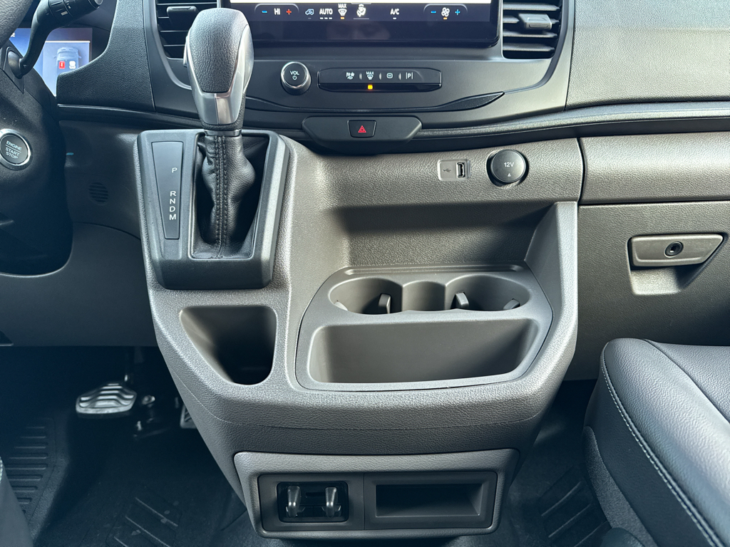 New 2026 Oxford White Ford Base w/9,950 lb. GVWR image 26