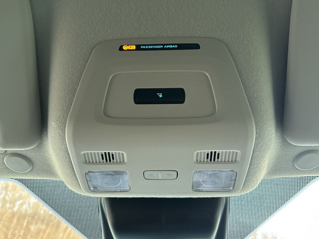 New 2026 Oxford White Ford Base w/9,950 lb. GVWR image 32