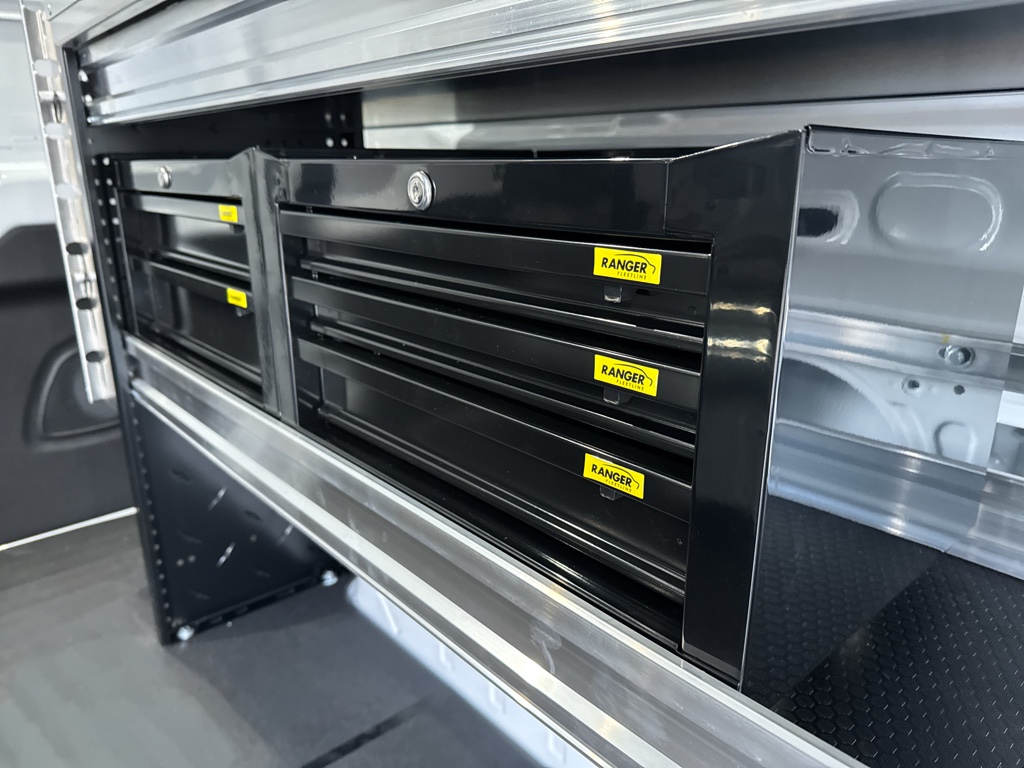 New 2026 Oxford White Ford Base w/9,950 lb. GVWR image 30