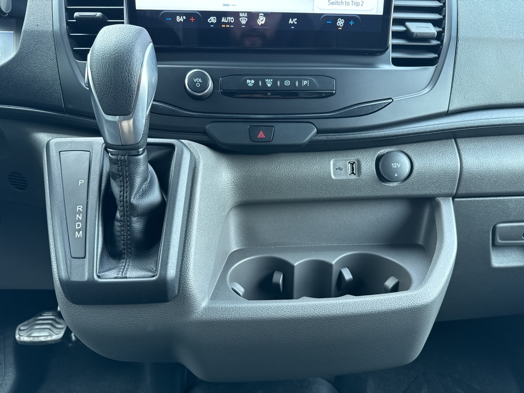 New 2026 Oxford White Ford Base w/9,950 lb. GVWR image 21