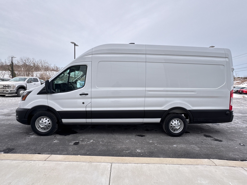 New 2026 Oxford White Ford Base w/9,950 lb. GVWR image 12